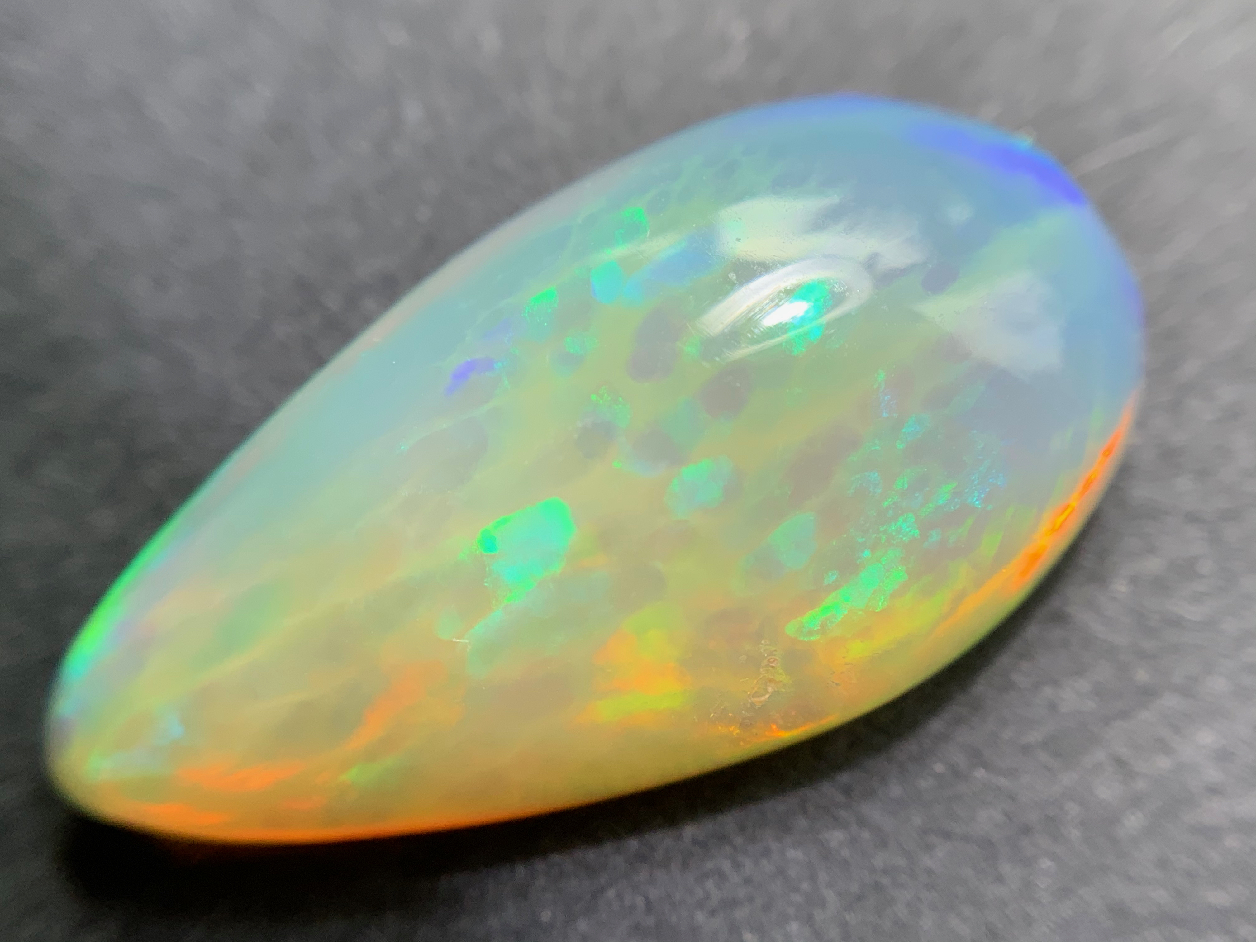 1 pcs  Crystal Opal -Welo - 4.44 ct - B 592