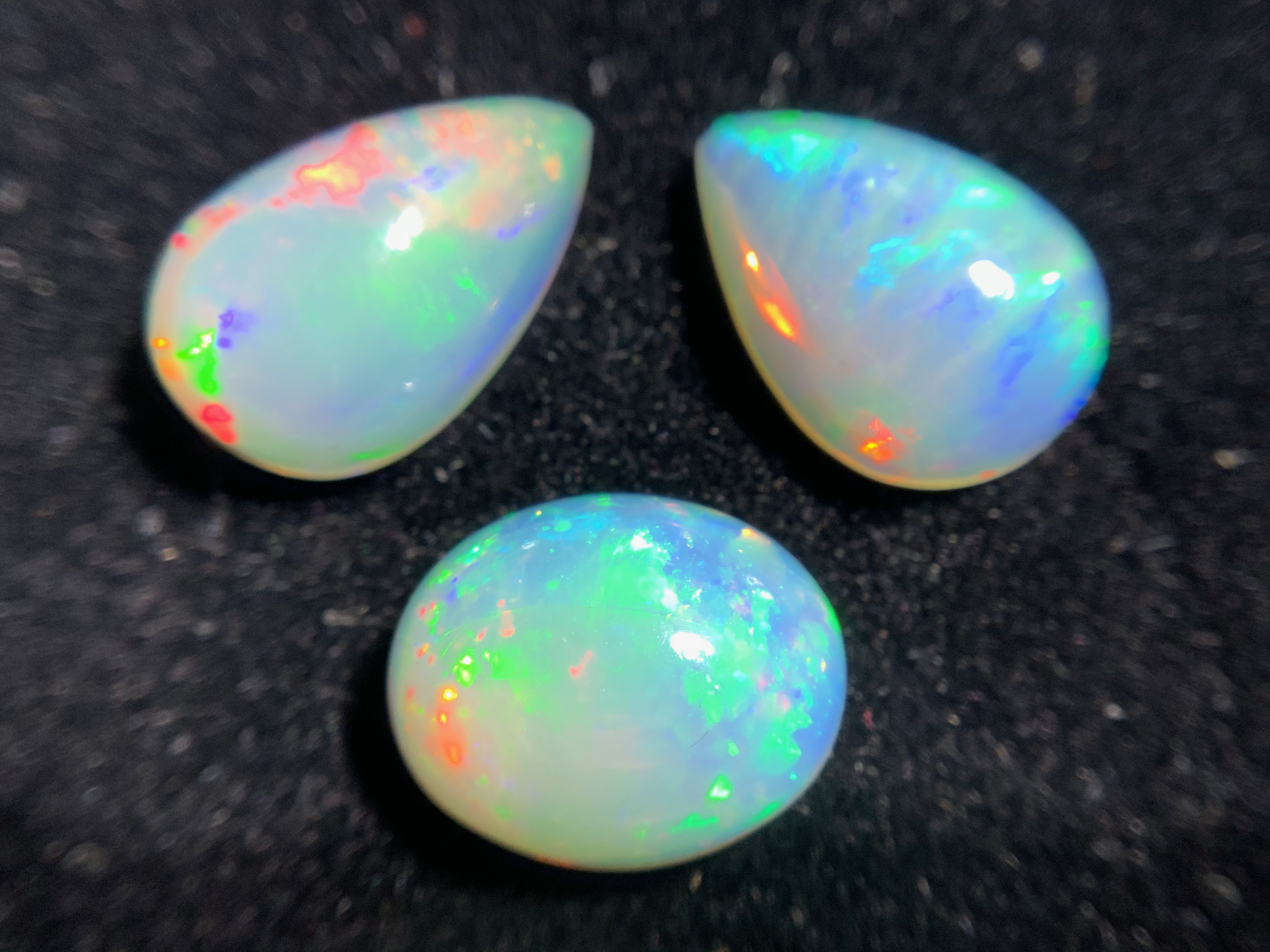 Konvolut von 3 Ethiopischen Welo -Crystal Opalen - 4.28 ct- B 190