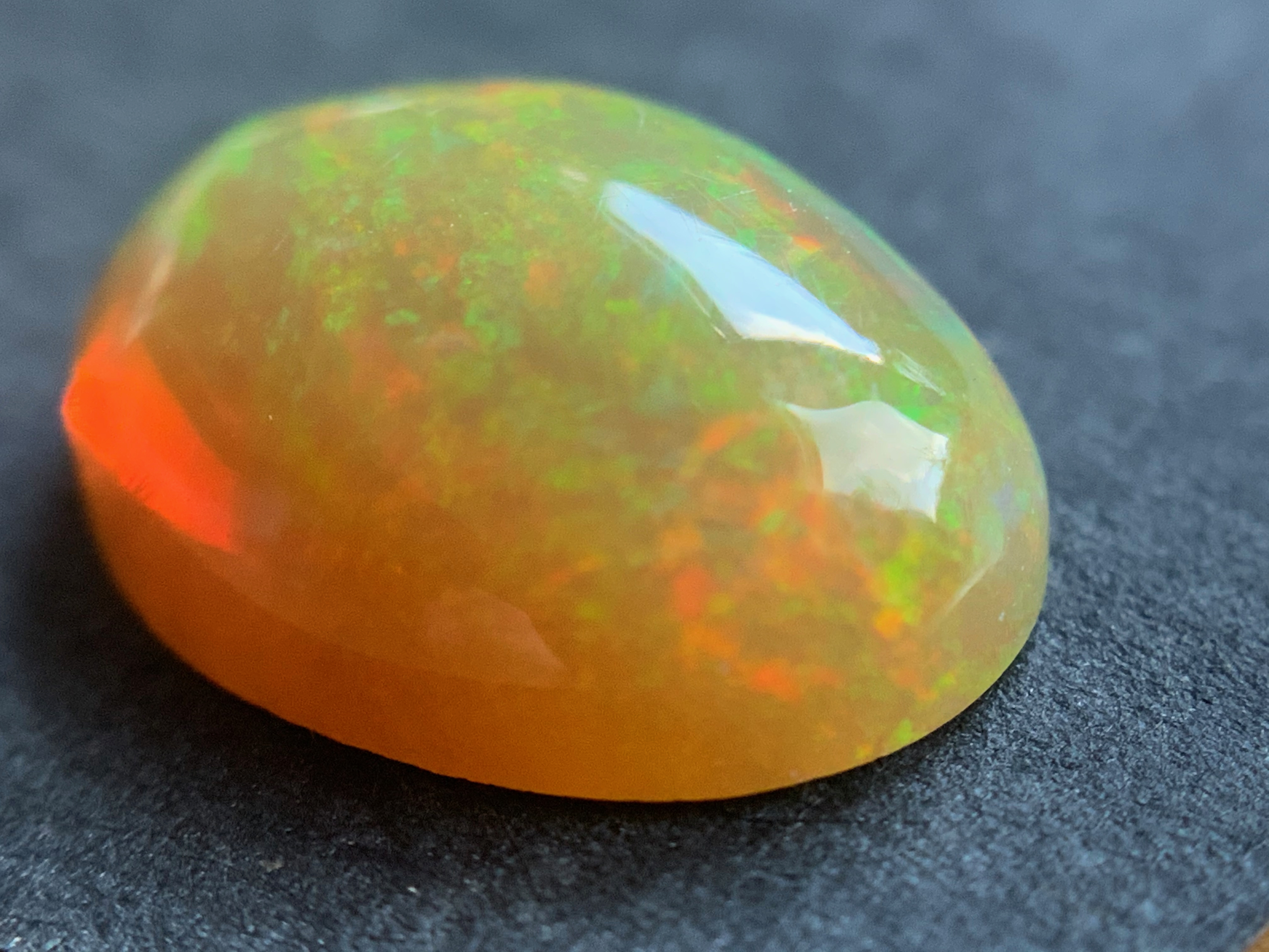 1 pcs Crystal Opal -Welo - 1.50 ct - B 542
