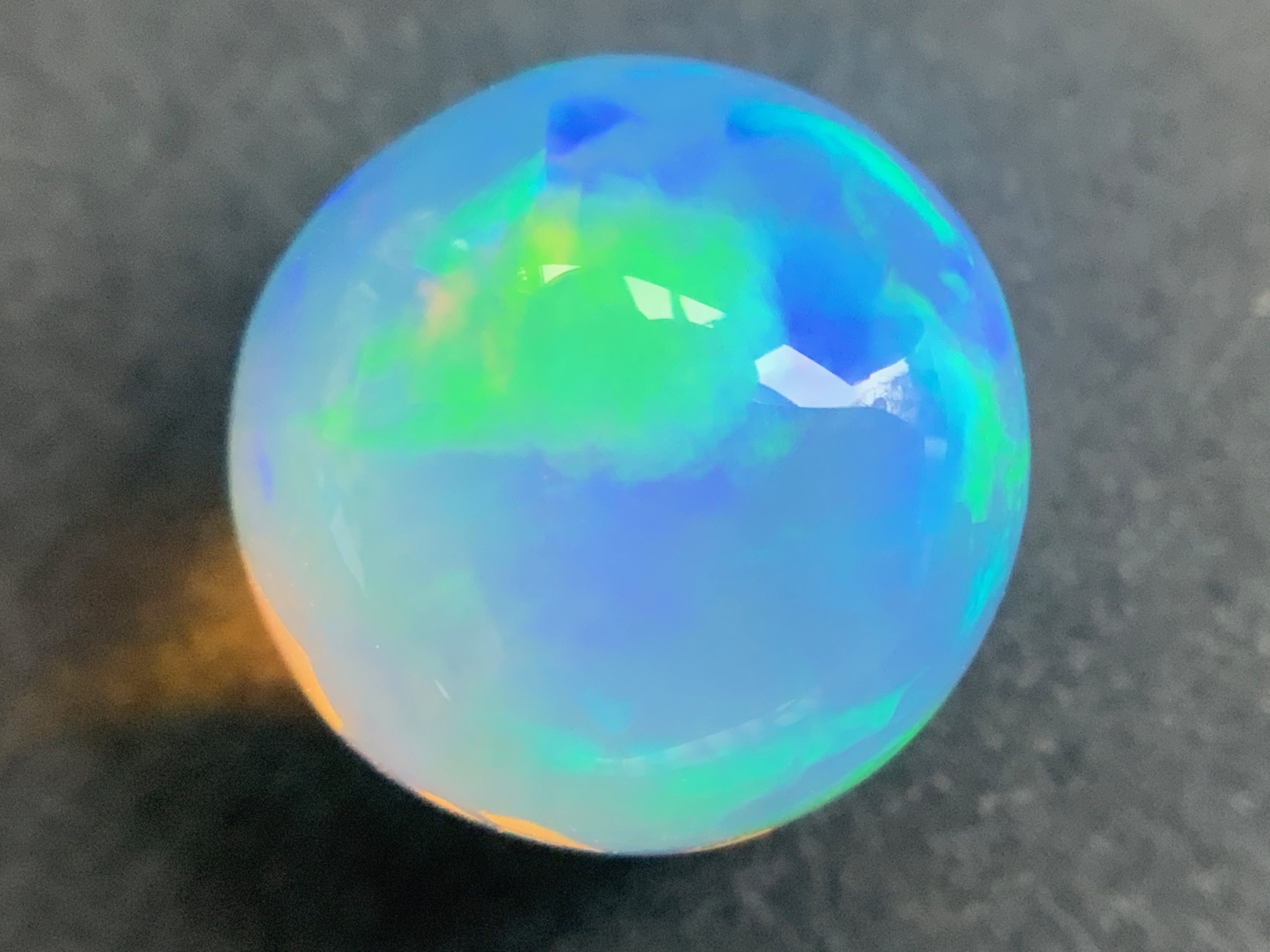 1 pcs Crystal Opal -Welo - 2.07 ct - B 585