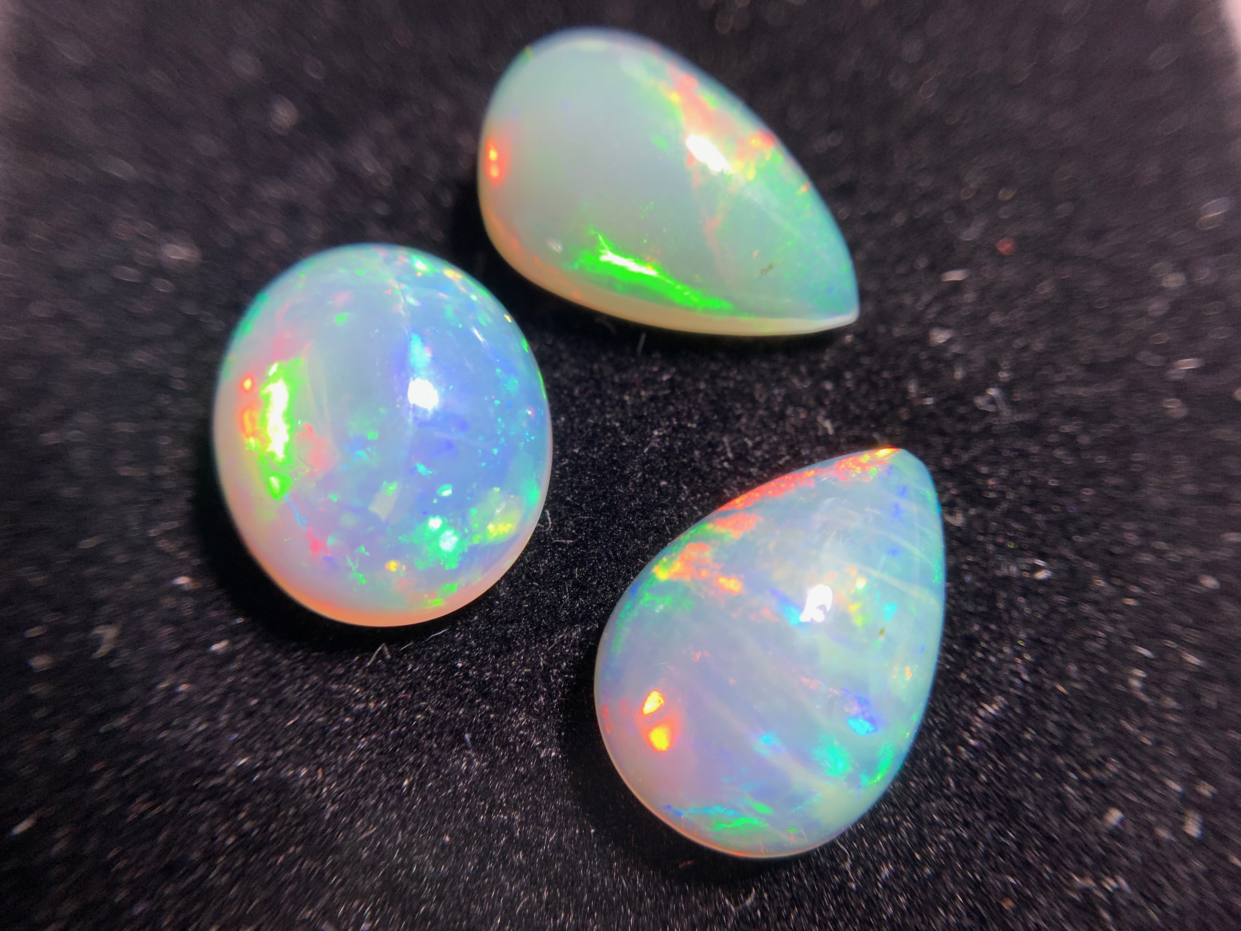 Konvolut von 3 Ethiopischen Welo -Crystal Opalen - 4.28 ct- B 190