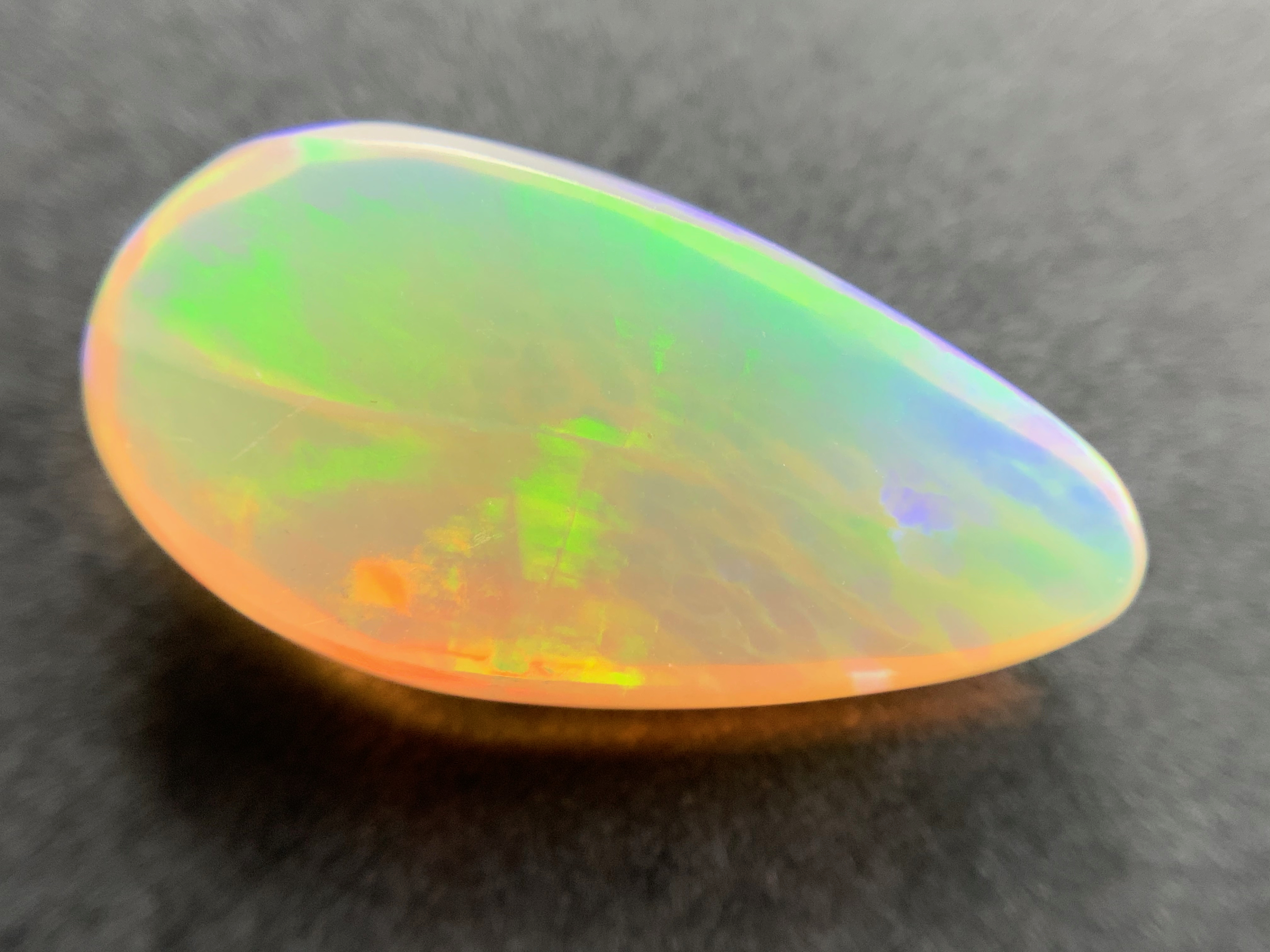 1 pcs  Crystal Opal -Welo - 4.44 ct - B 592