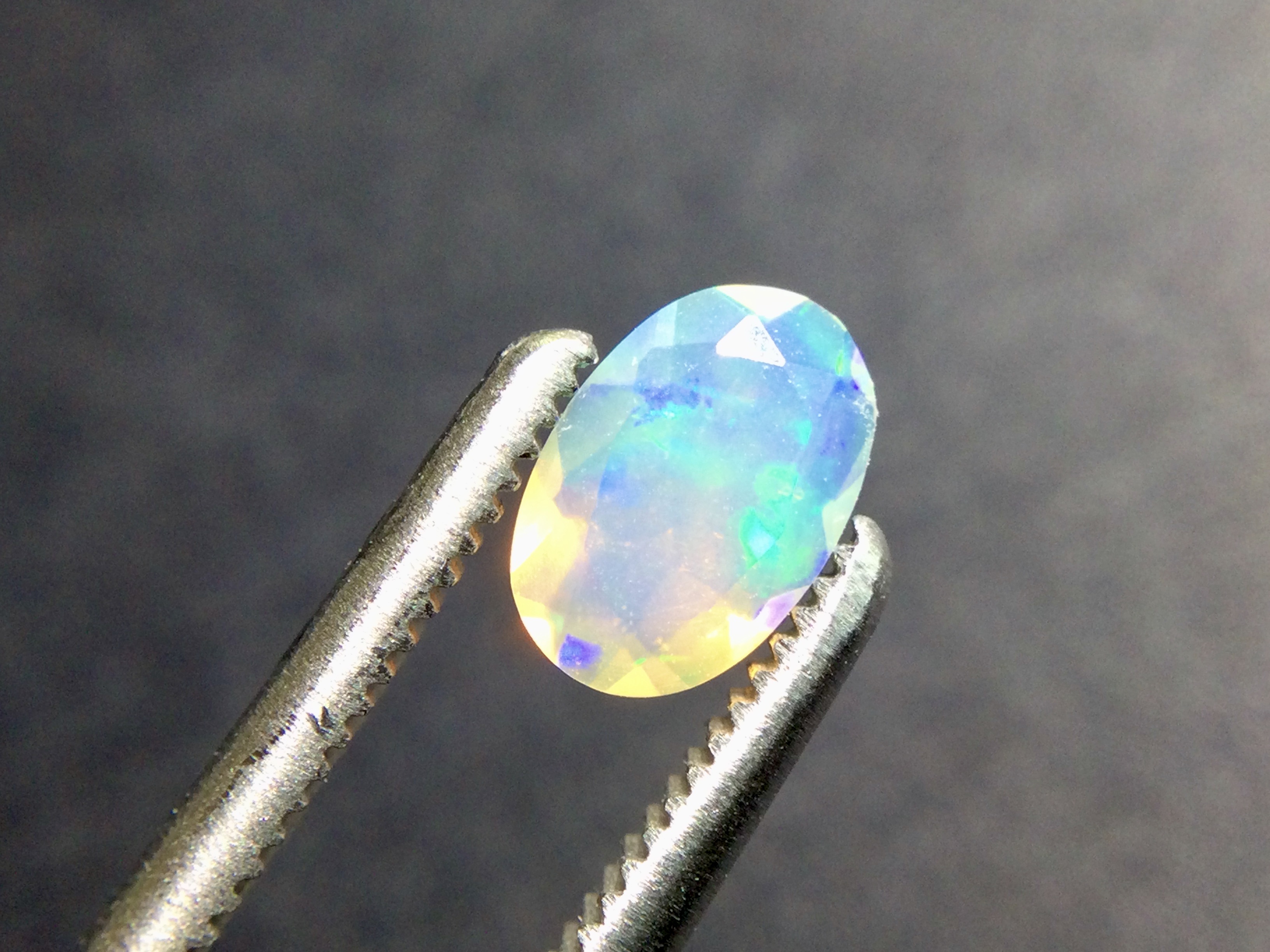  Konvolut von 6 ethiopischen( Welo) Crystal Opalen B 256 - 1.80 ct