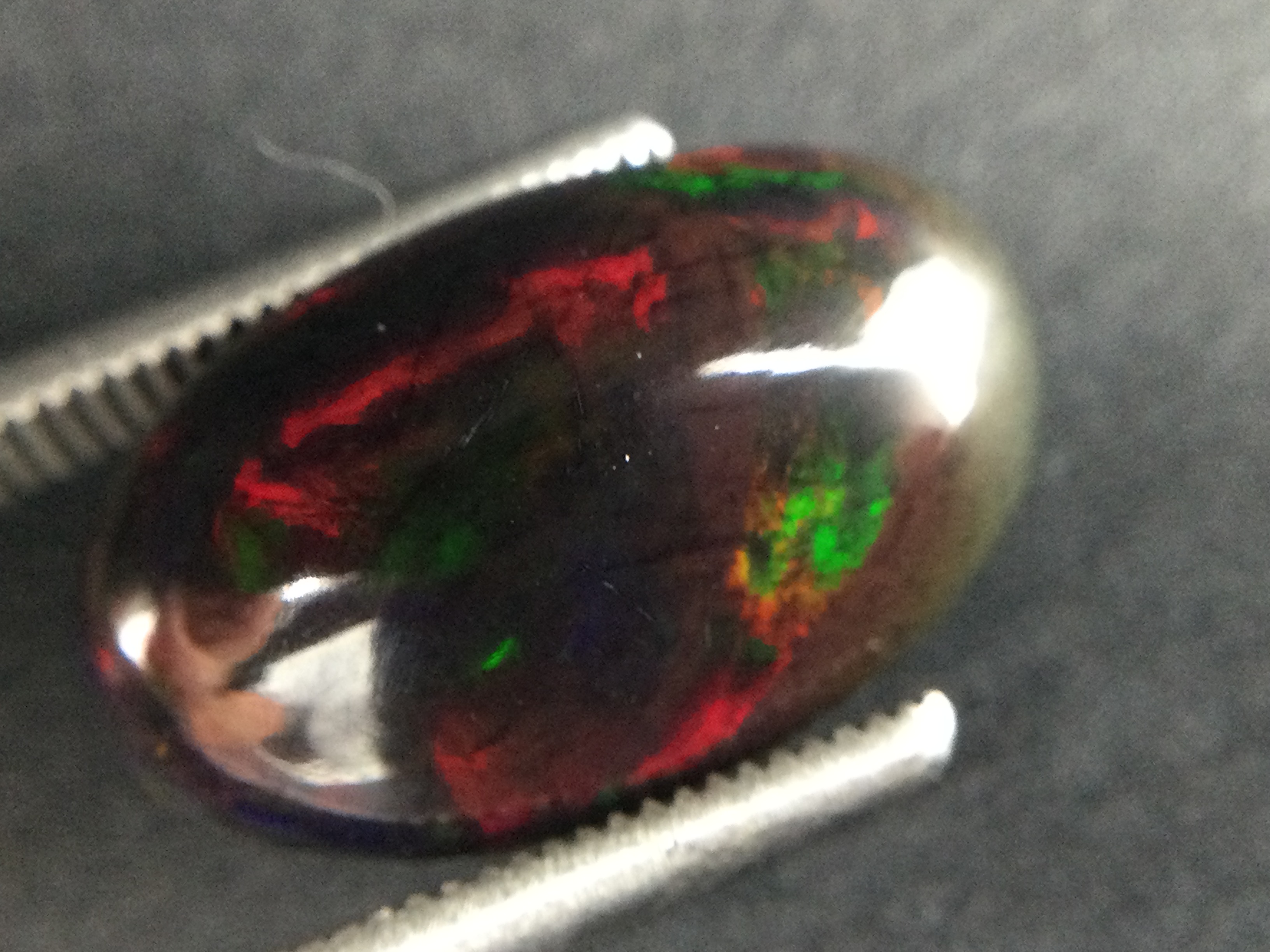 Natural Black Opal-4.66 ct Welo (Ethiopien) B285