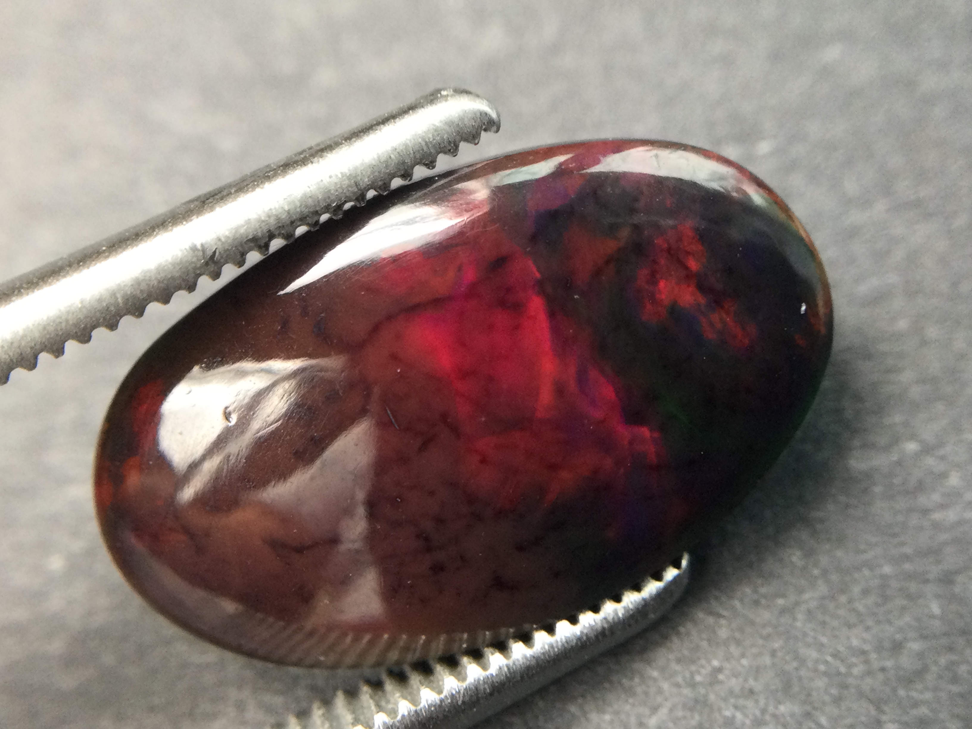 Natural Black Opal-4.66 ct Welo (Ethiopien) B285