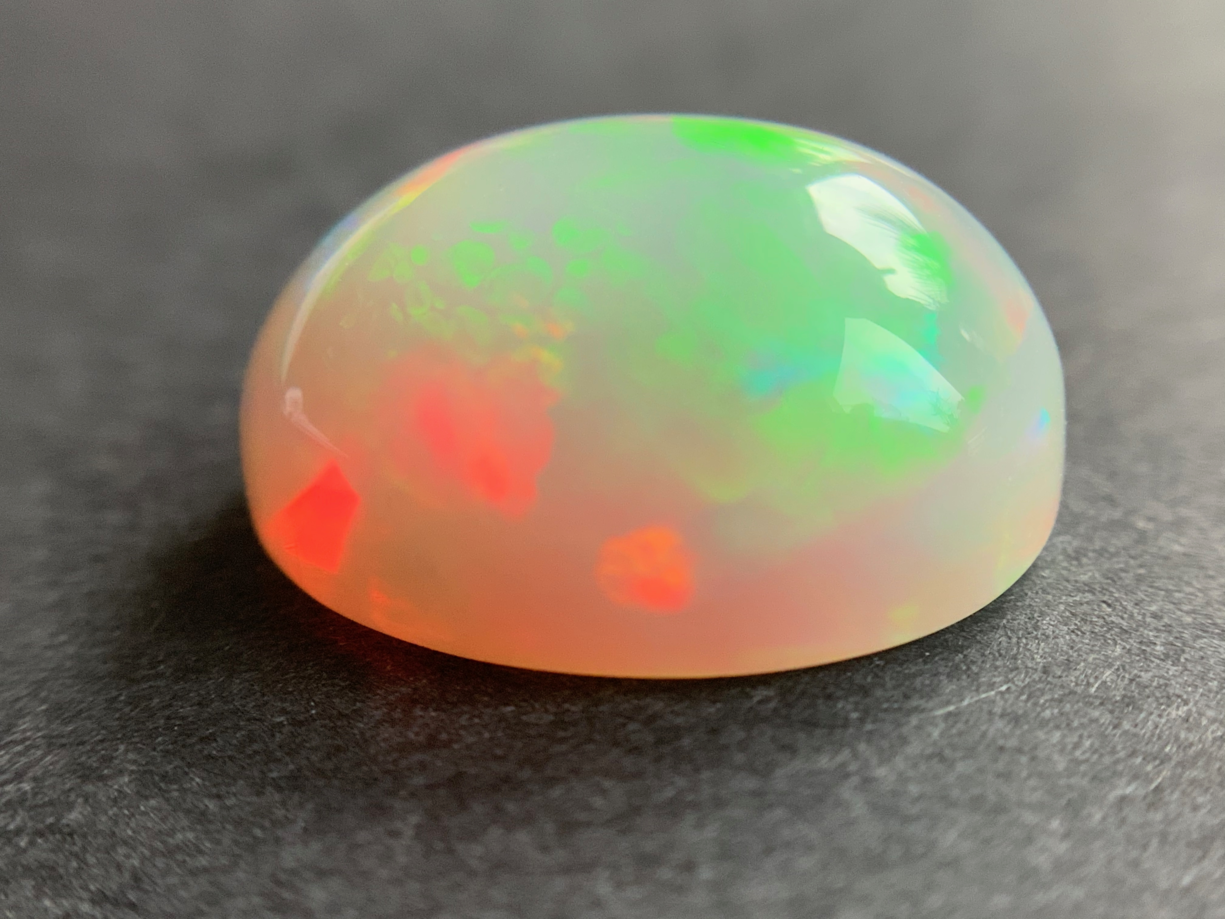 1 pcs Crystal Opal -Welo - 5.60 ct - B 584