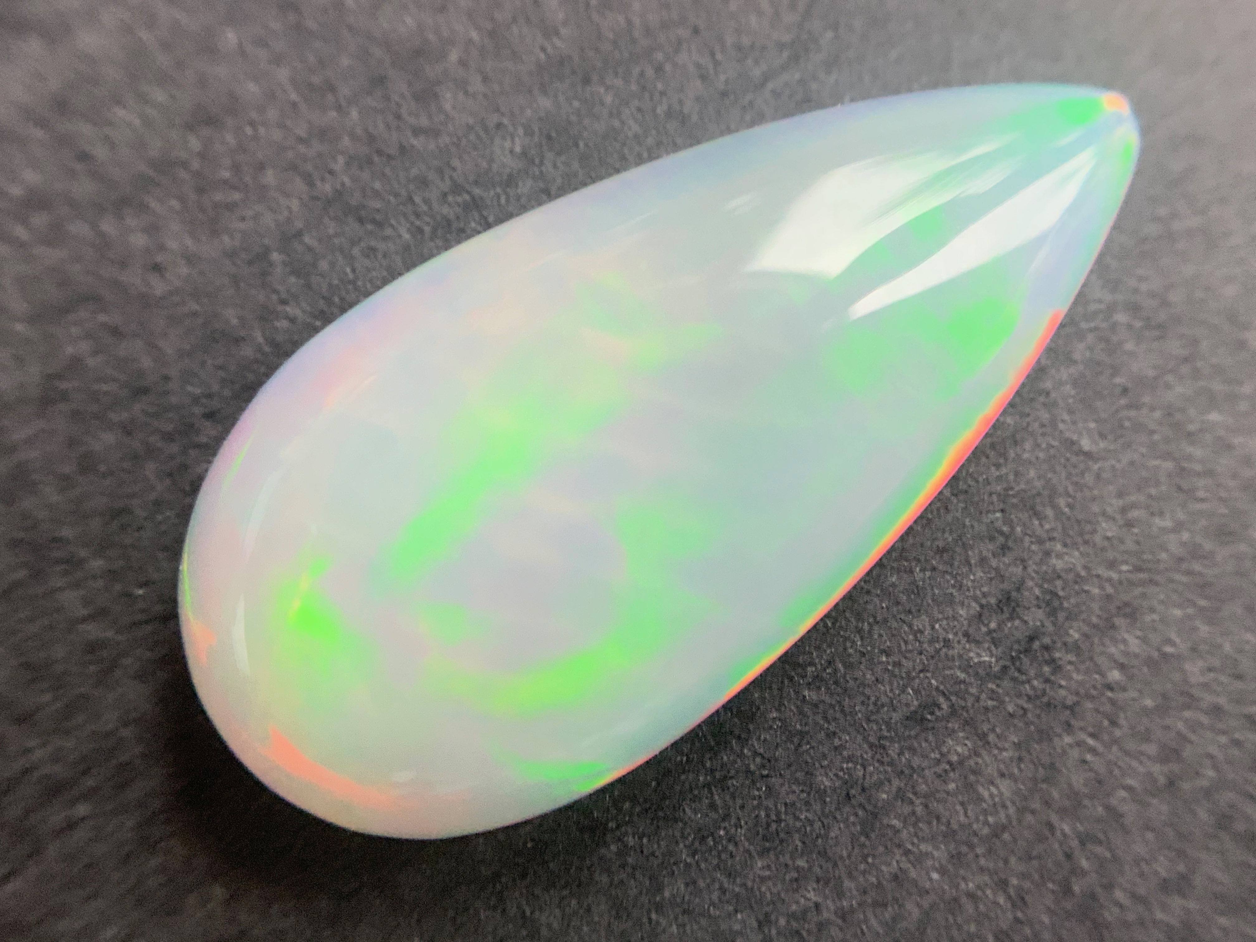 1 pcs Crystal Opal -Welo - 3.07 ct - B 571