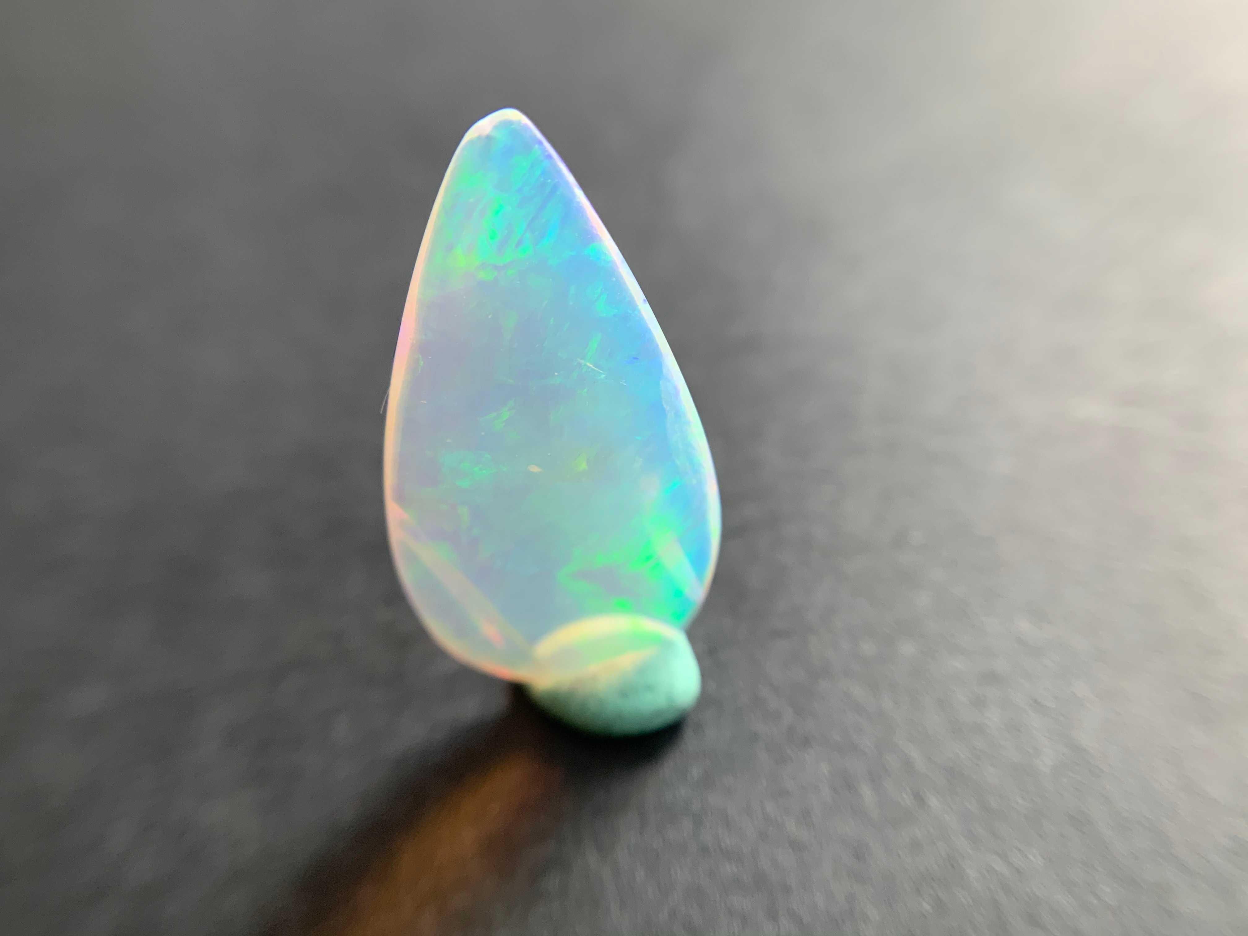 1 pcs Crystal Opal -Welo - 1.55 ct - B 604