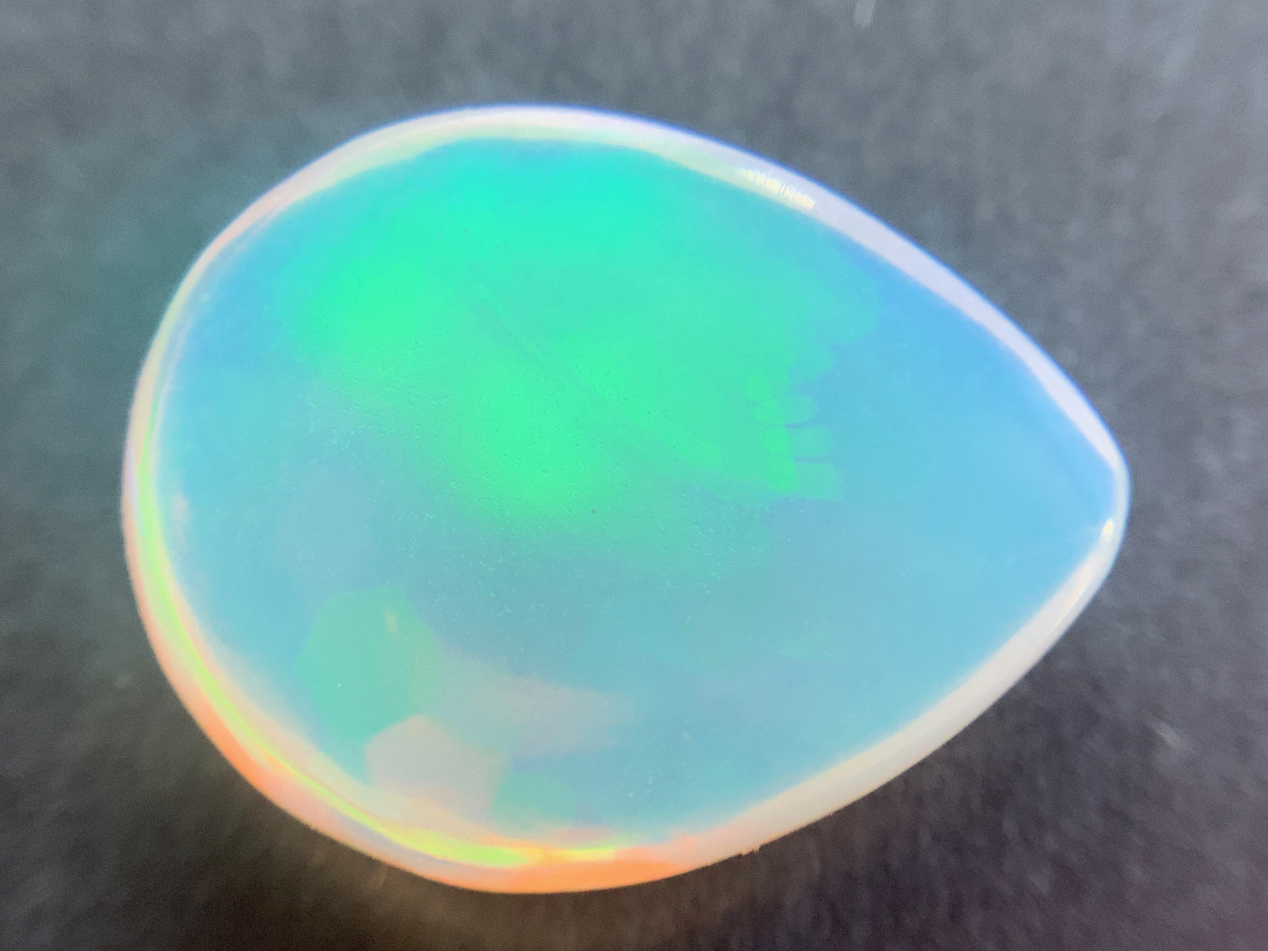 1 pcs Crystal Opal -Welo - 4.05 ct - B 560