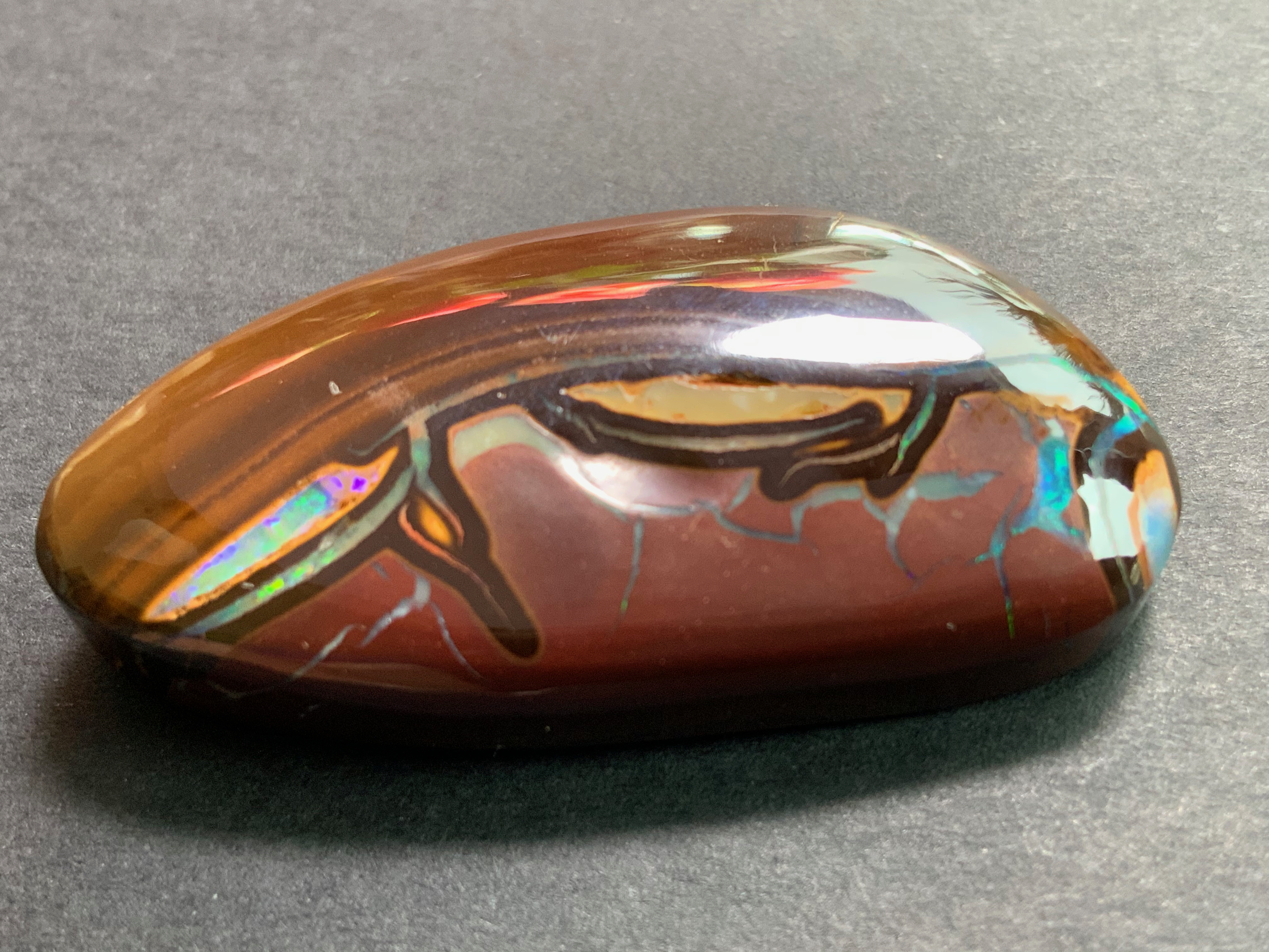 1 pcs YOWAH Opal  - 66.15 ct B623