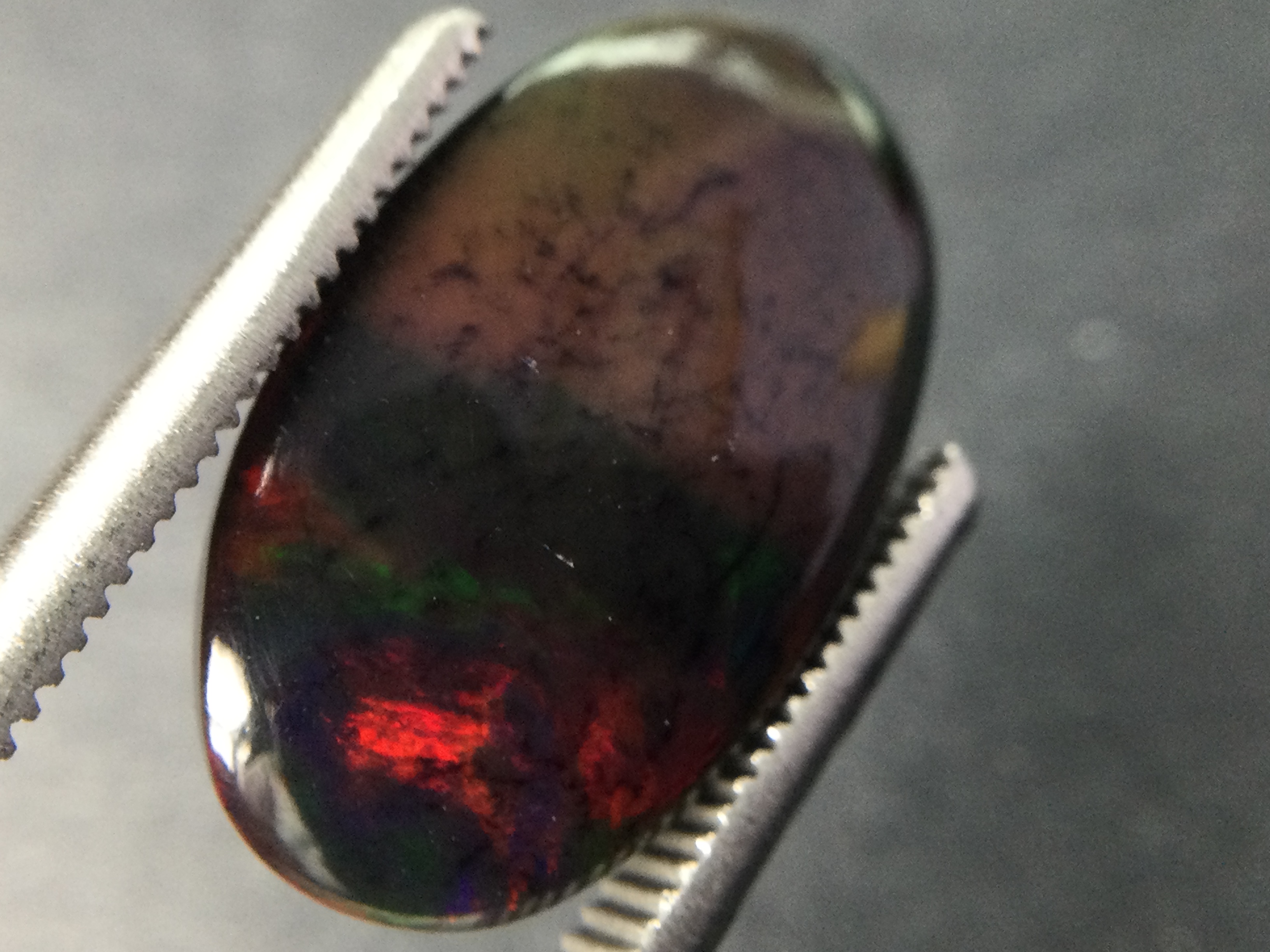 Natural Black Opal-4.66 ct Welo (Ethiopien) B285