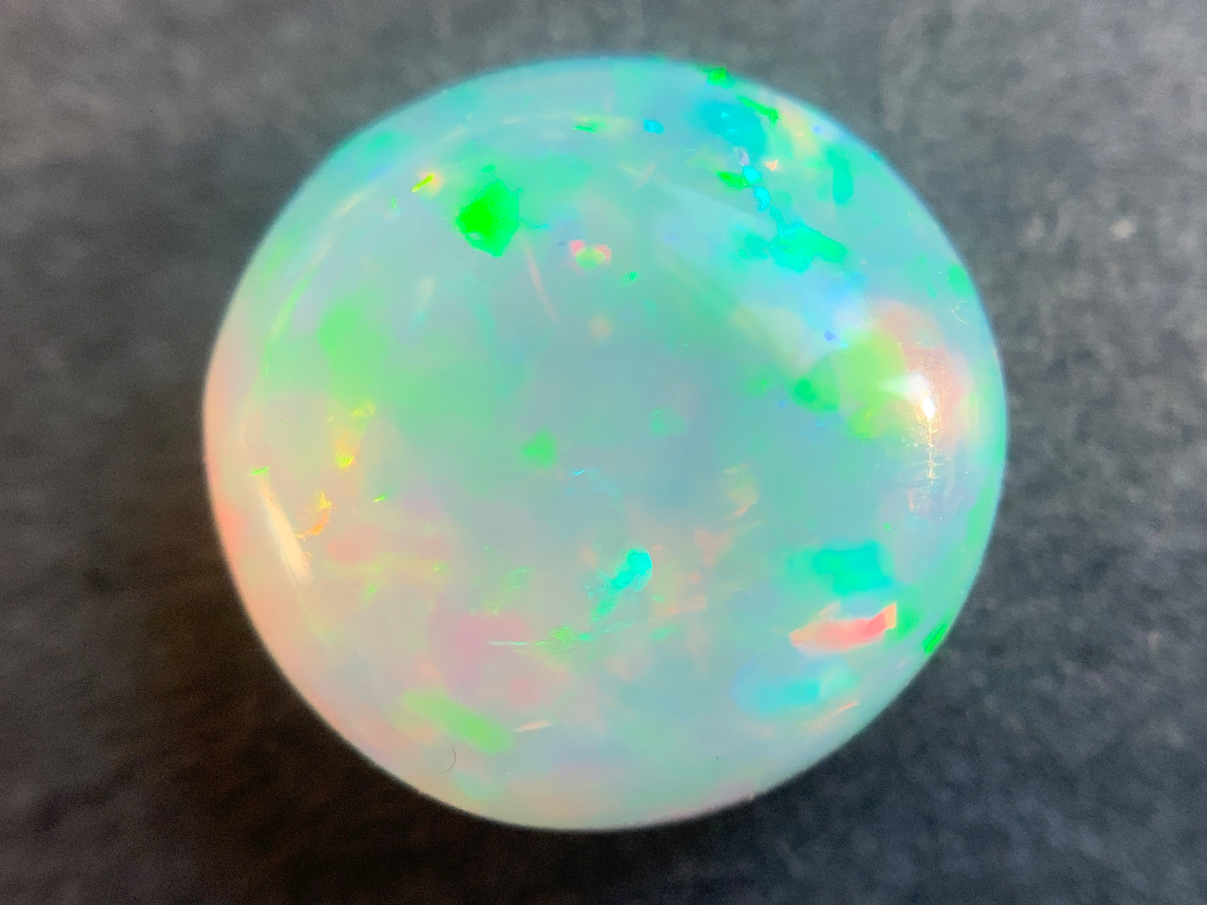 1 pcs Crystal Opal -Welo - 1.38 ct - B 581