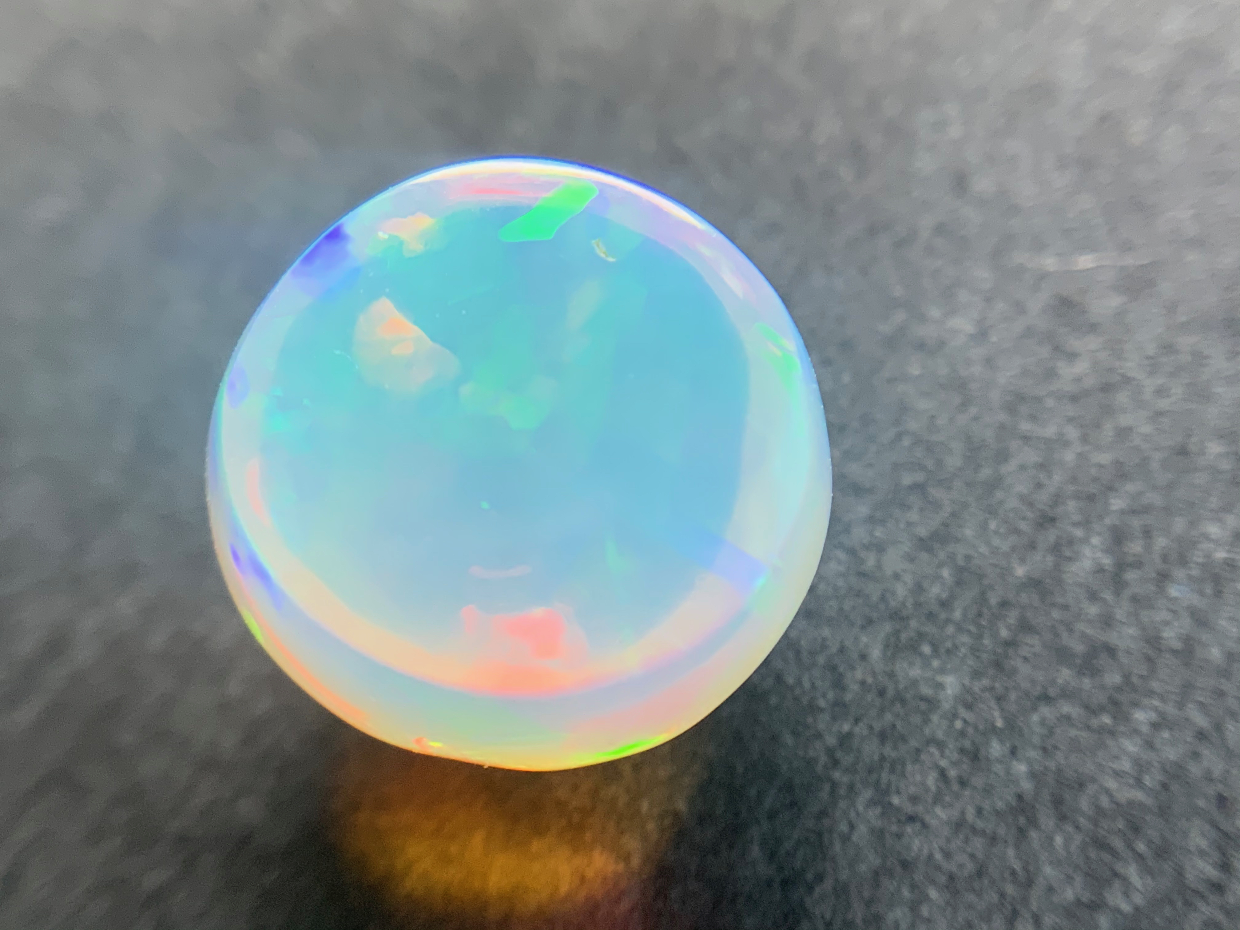 1 pcs Crystal Opal  -Welo - 2.32 ct - B 586