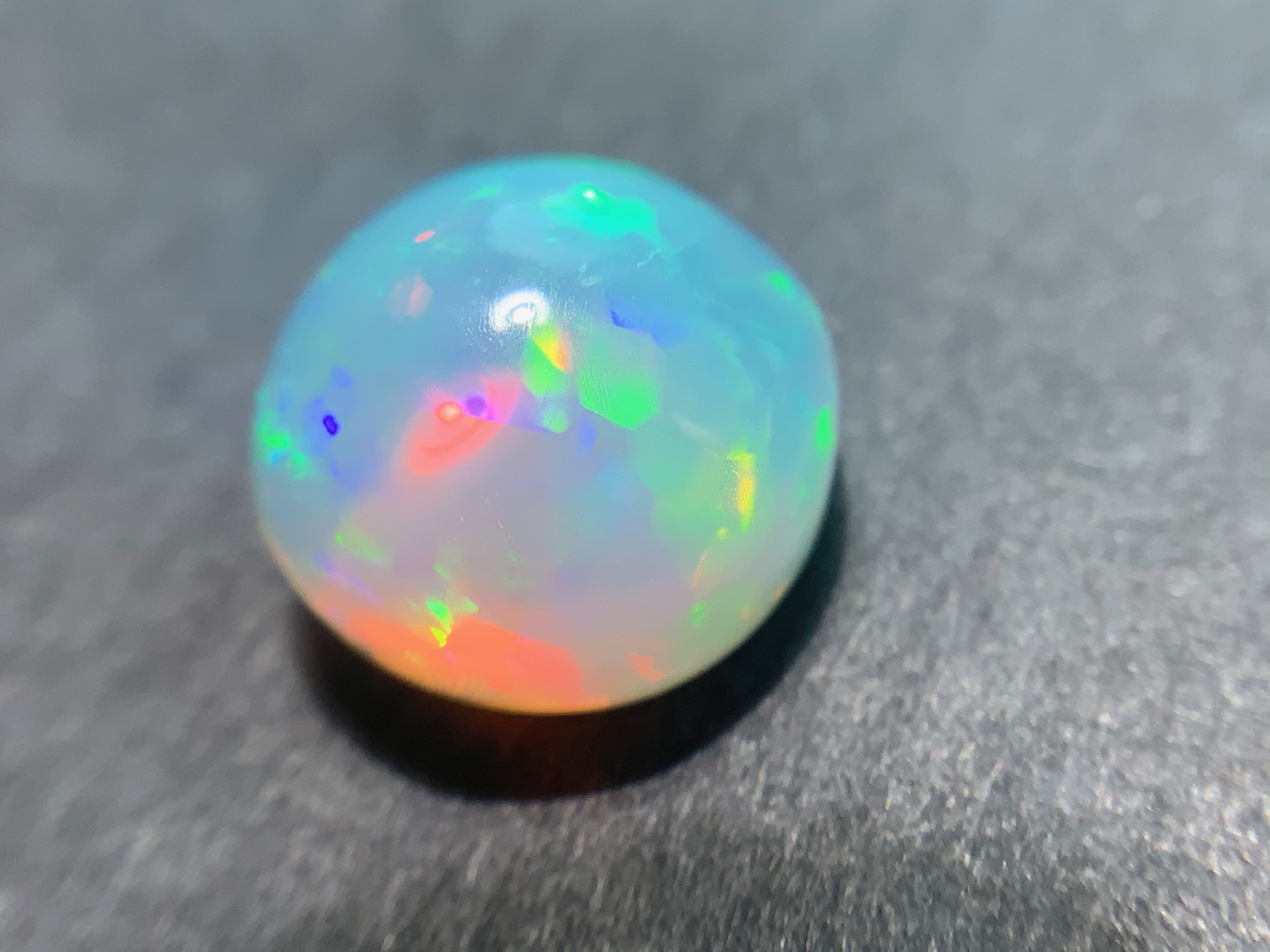 1 pcs Crystal Opal  -Welo - 2.32 ct - B 586