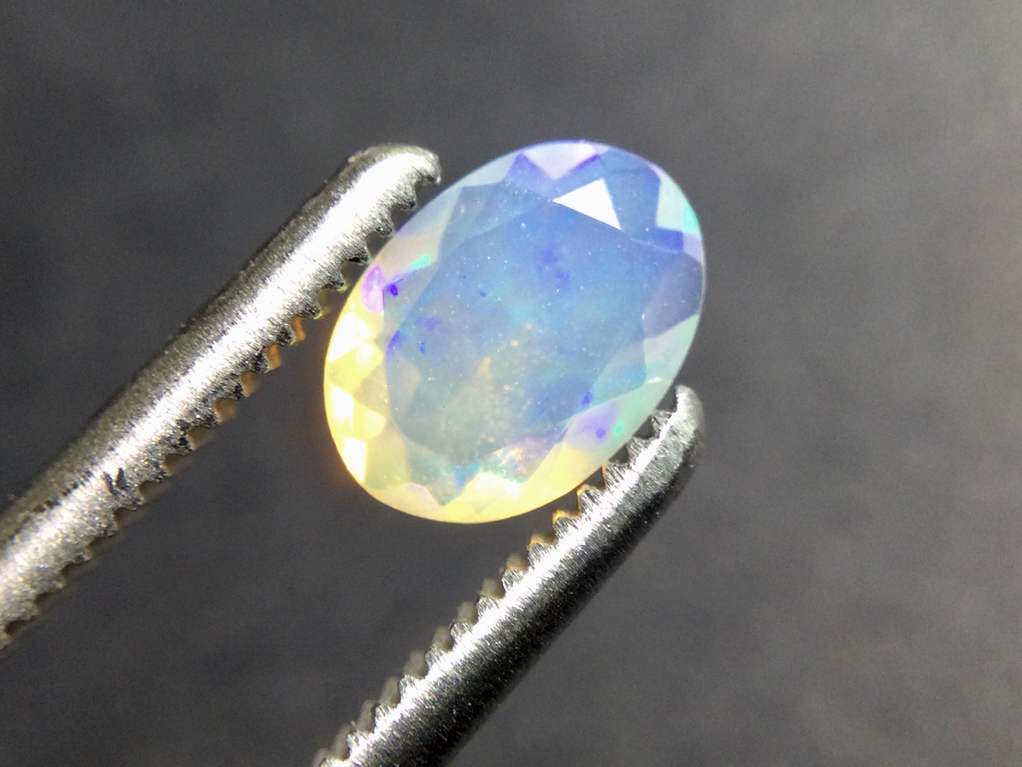  Konvolut von 6 ethiopischen( Welo) Crystal Opalen B 256 - 1.80 ct