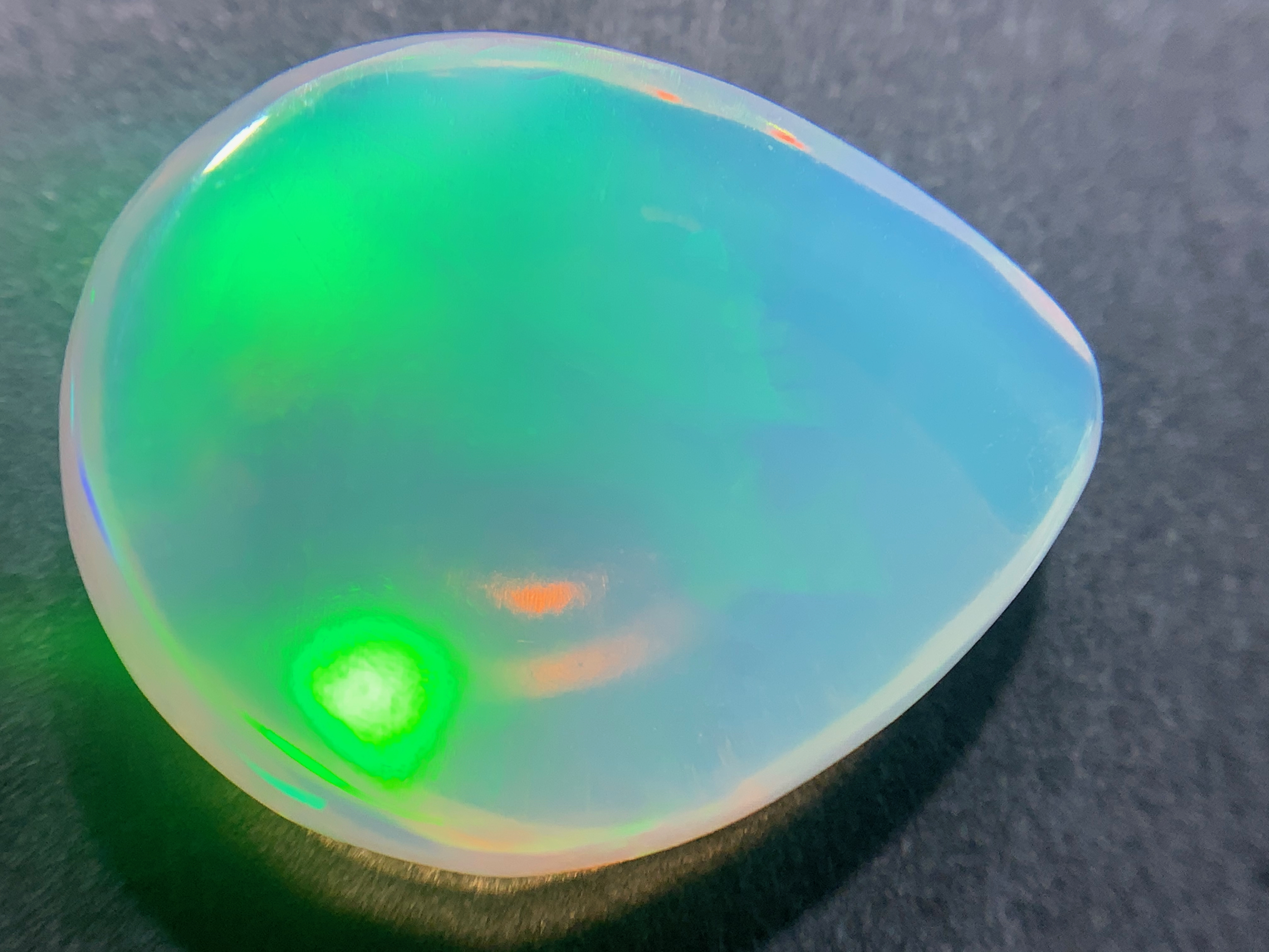 1 pcs Crystal Opal -Welo - 4.05 ct - B 560