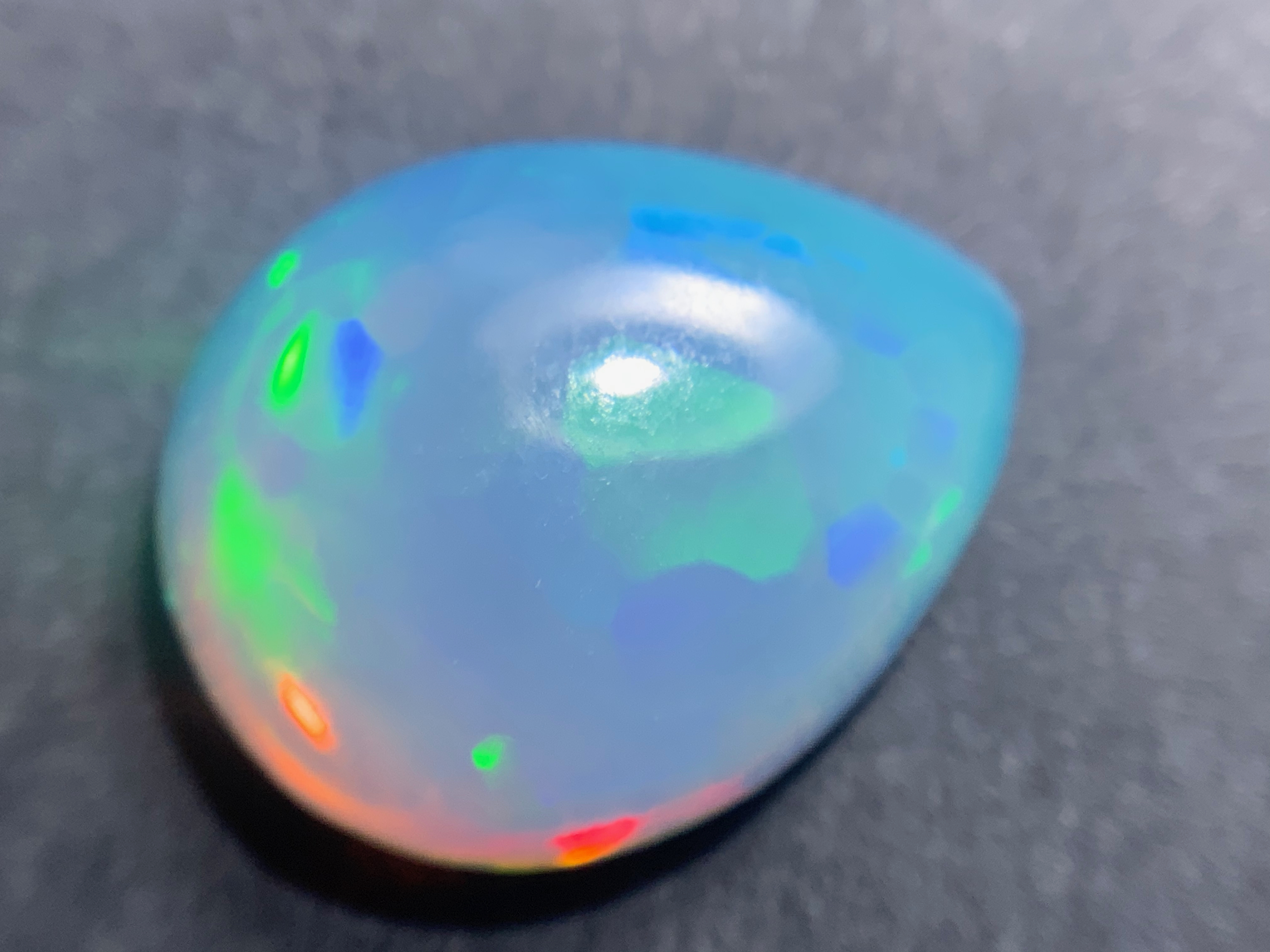 1 pcs Crystal Opal -Welo - 4.05 ct - B 560