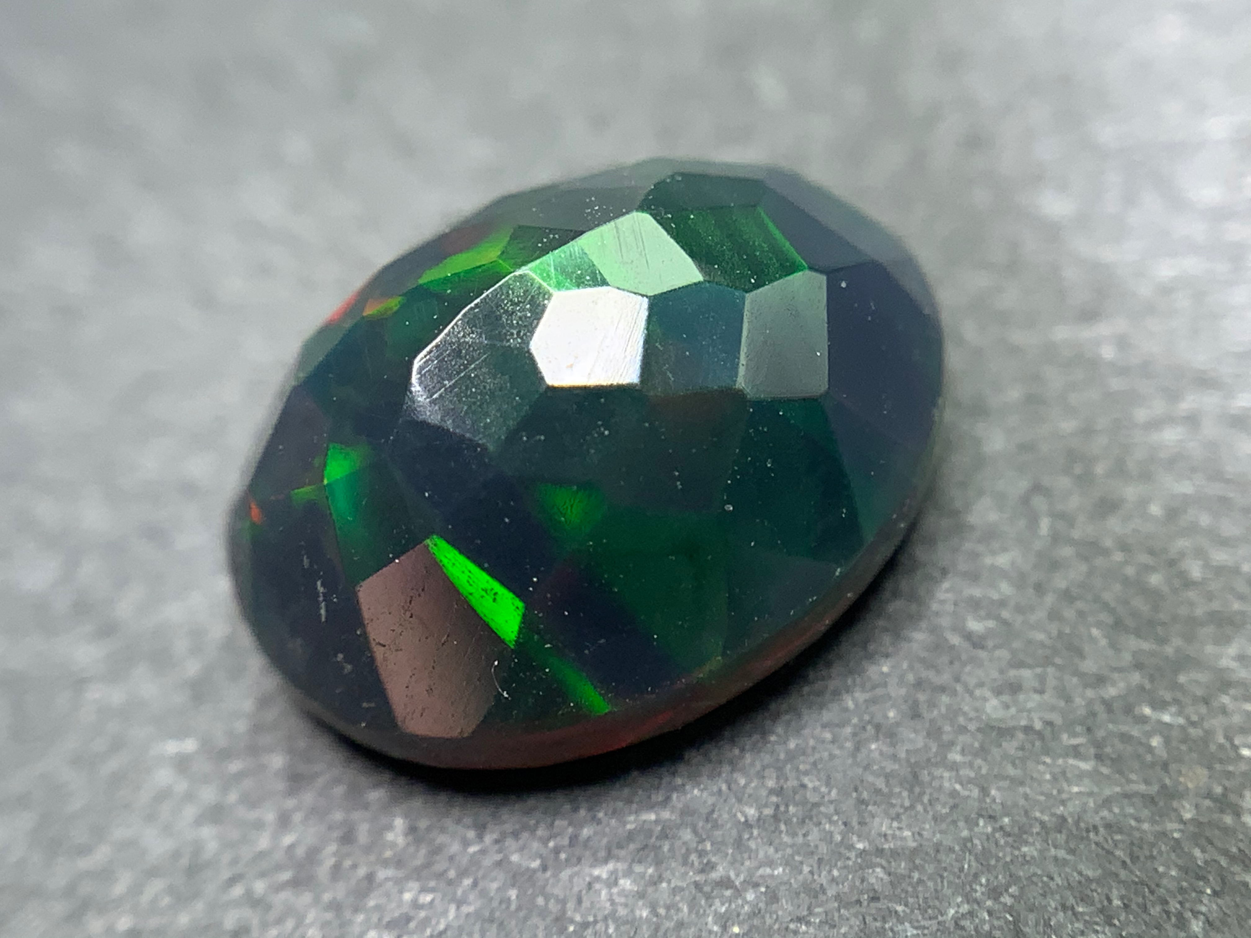 Natural Black Opal-Welo (Ethiopien) B 112