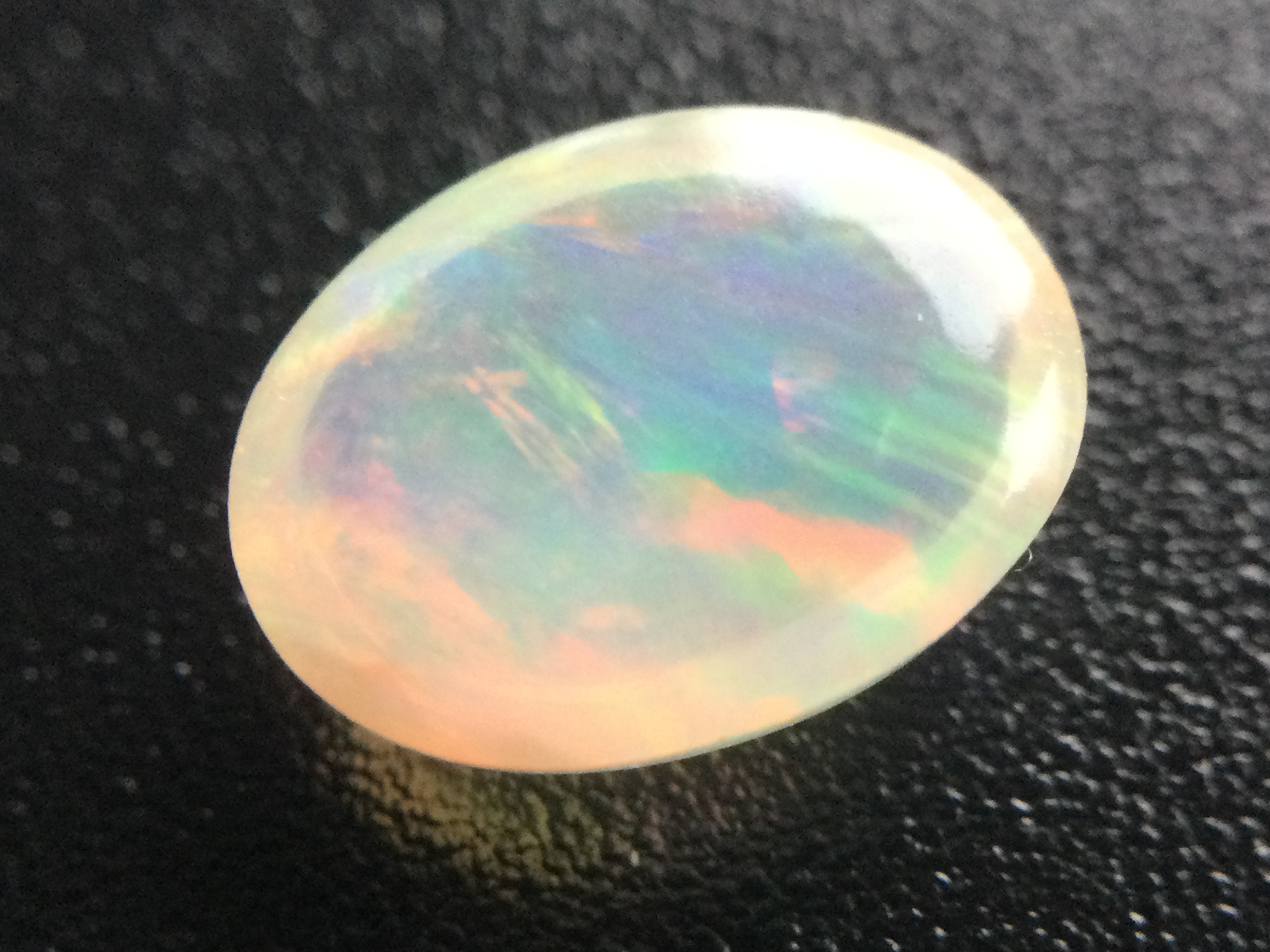 Konvolut von 10 Ethiopischen Welo -Crystal Opalen - 7.30 ct .B308