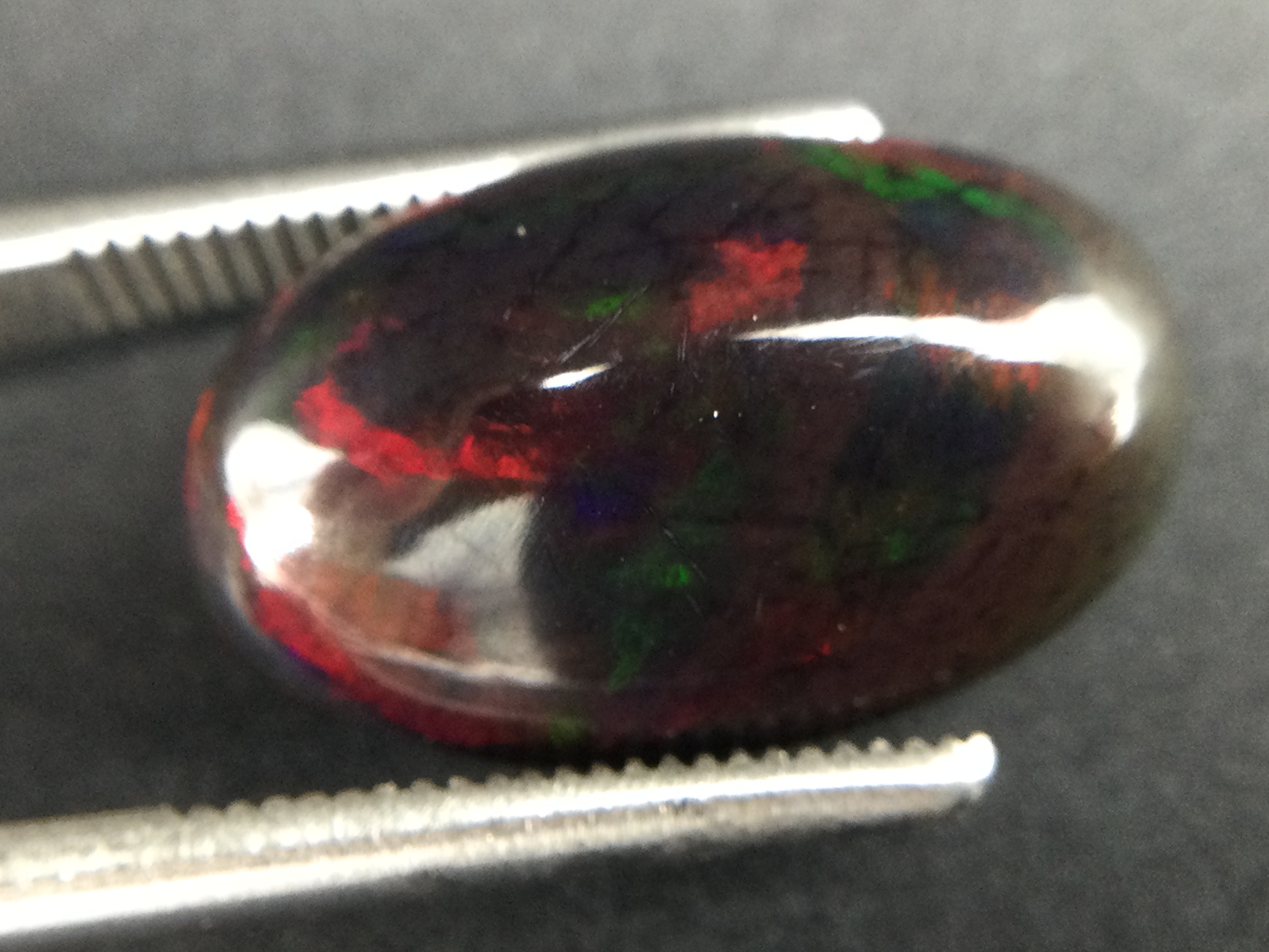 Natural Black Opal-4.66 ct Welo (Ethiopien) B285