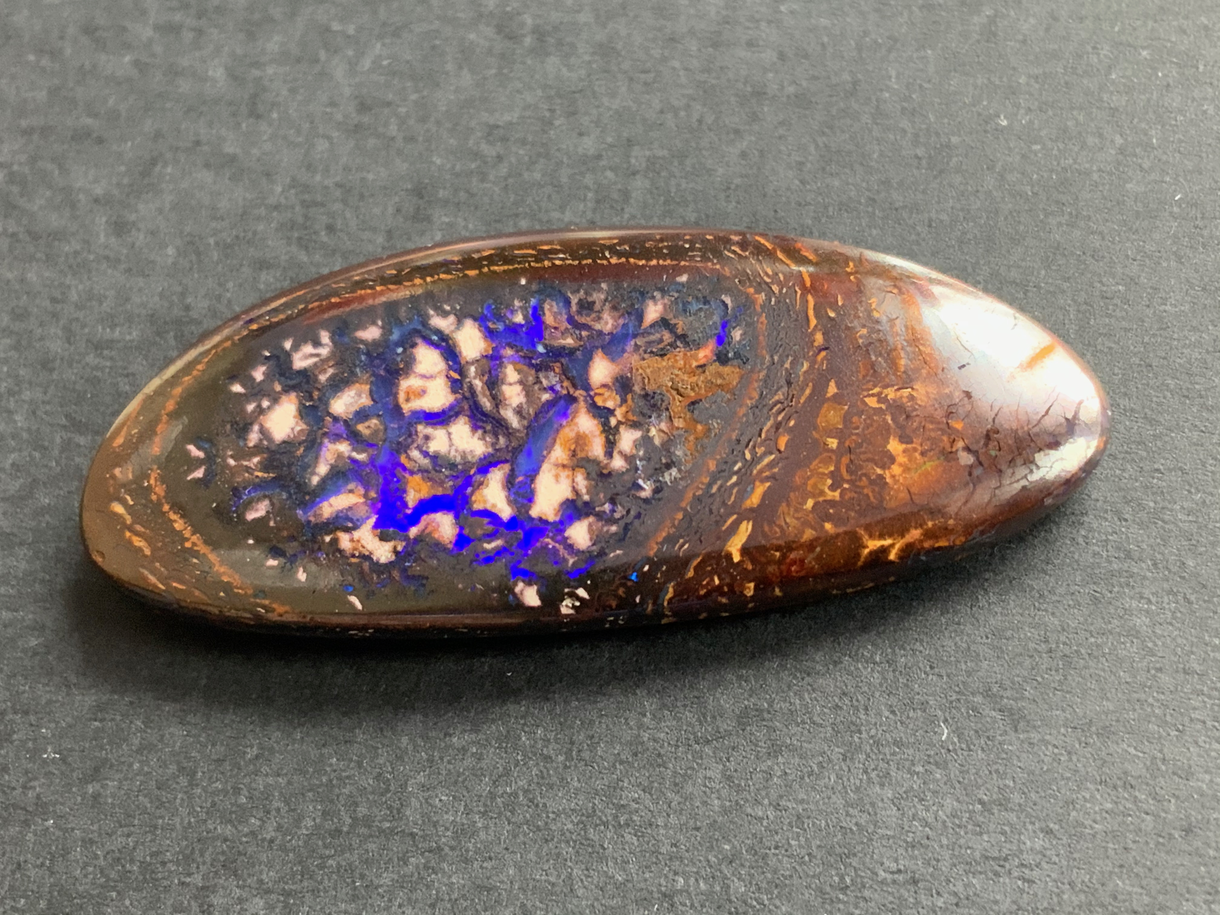 1 pcs KOROIT  Opal - 32.70 ct -B621